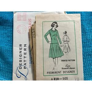 Sewing pattern Dress swing skirt cowl neck 1970s size 12
